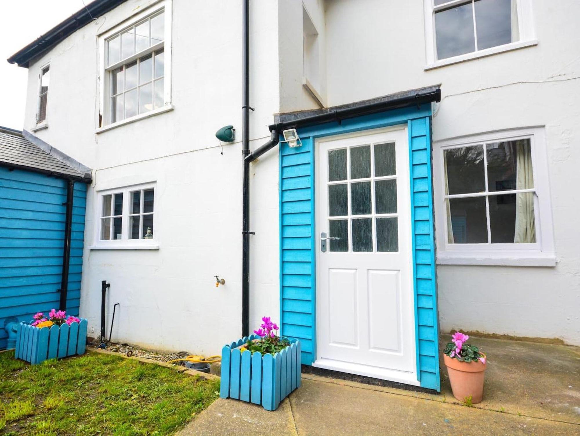 Hawkes Lane Villa Canterbury Exterior photo